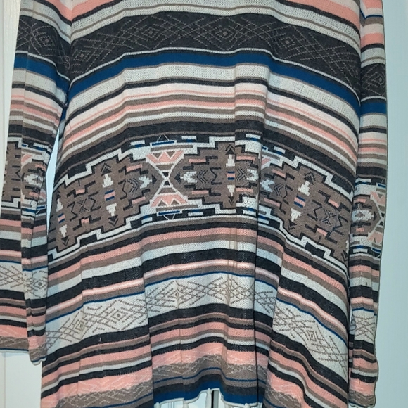 Navajo Cardigan. - Picture 2 of 3